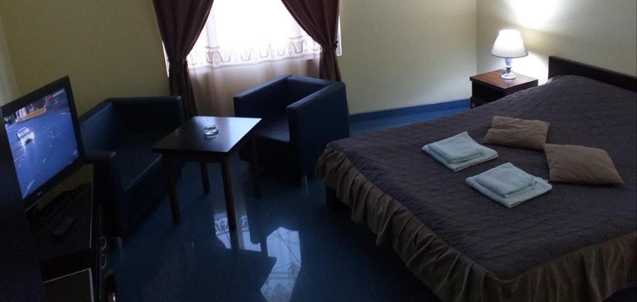 Hostel Franica Kursumlija Buitenkant foto
