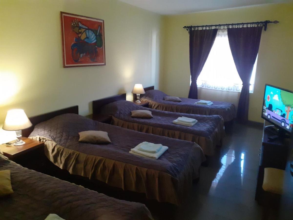 Hostel Franica Kursumlija Buitenkant foto